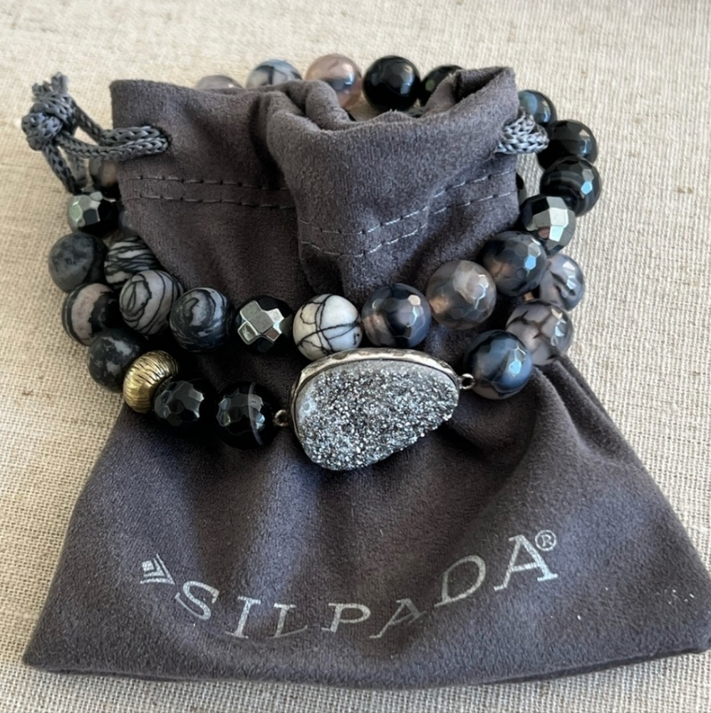 Silpada “Ode to Geode” Stretch bracelet.